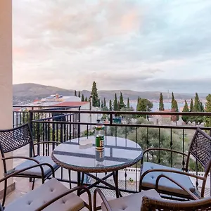 https://apartments-villa-kameja.hotels-in-trogir.com